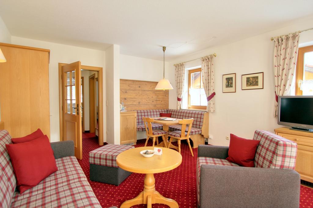 Landhotel Berghof Bad Hindelang Kamer foto